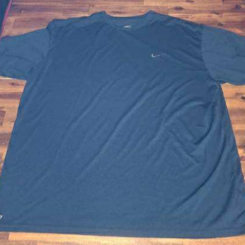 Nike DryFit Navy T-shirt XXL